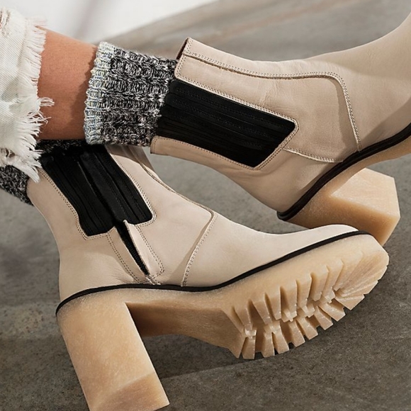 Free People Shoes - NWOT Free People James Chelsea Boot